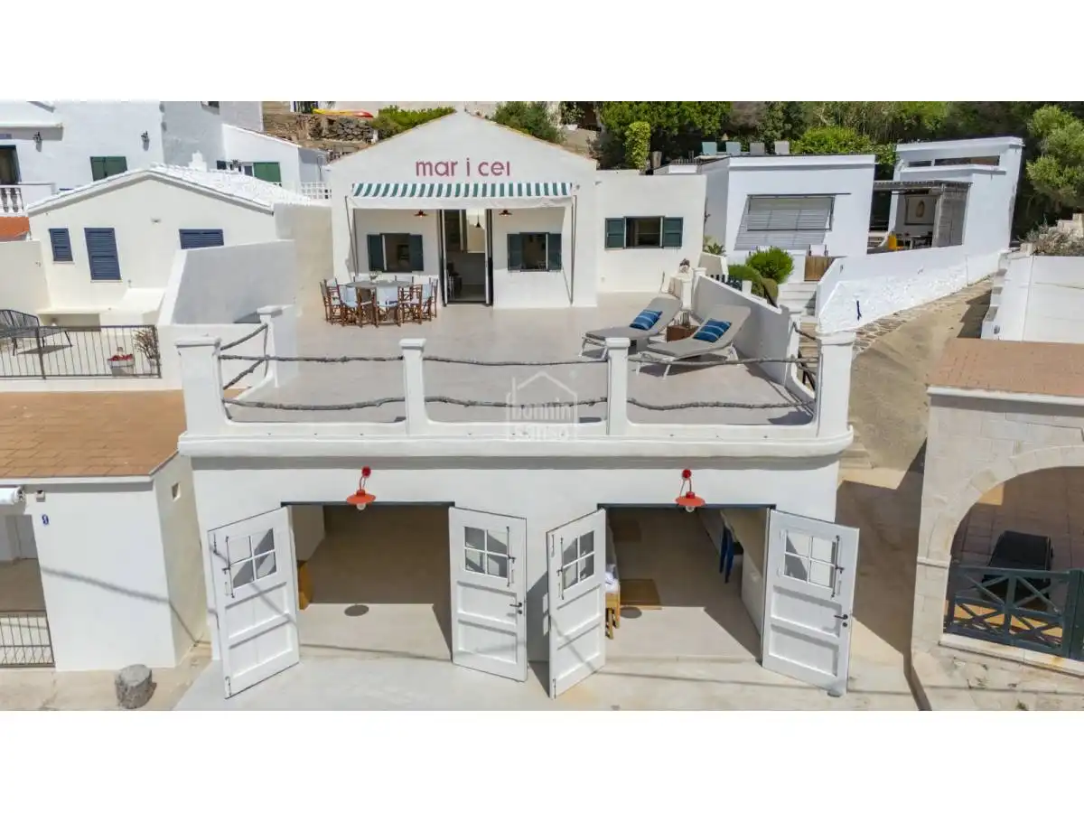 Vista exterior de Apartamento en venta en Maó - Mahón con Terraza y Amueblado