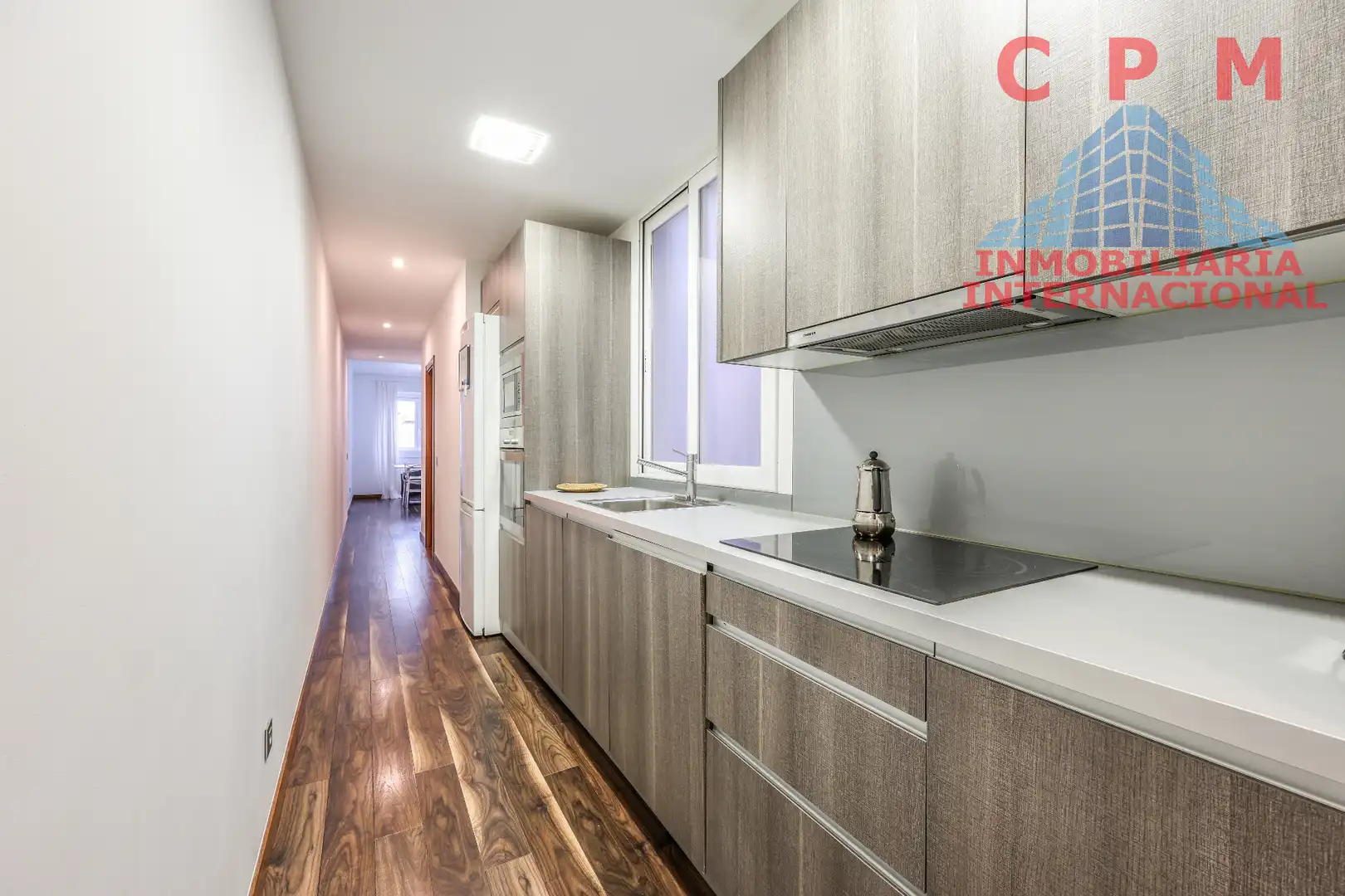 Kitchen of Flat for rent in Madrid  with Air Conditioner, Heating and Parquet flooring