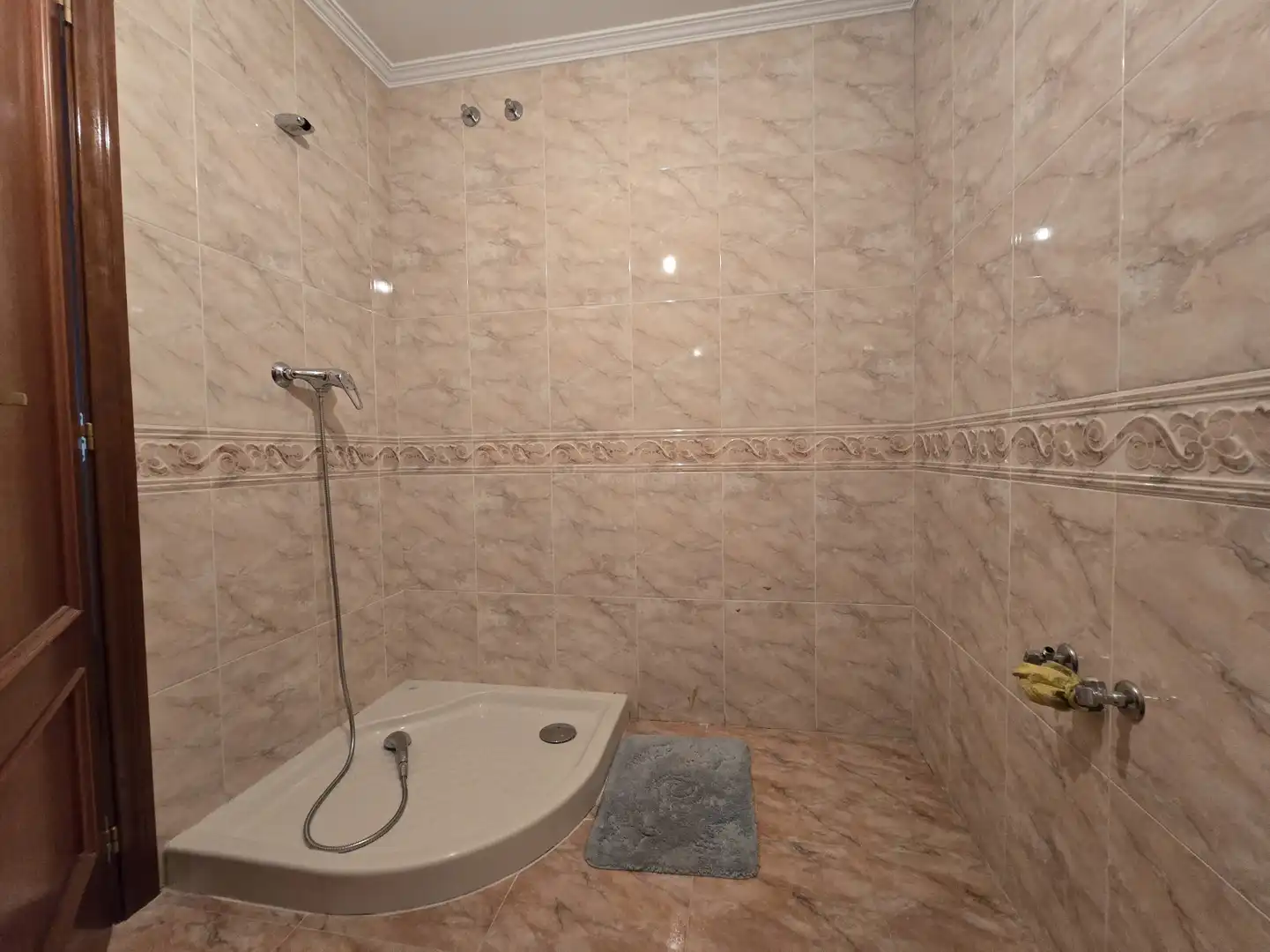 Bathroom of Flat for sale in  Logroño  with Heating, Parquet flooring and Storage room