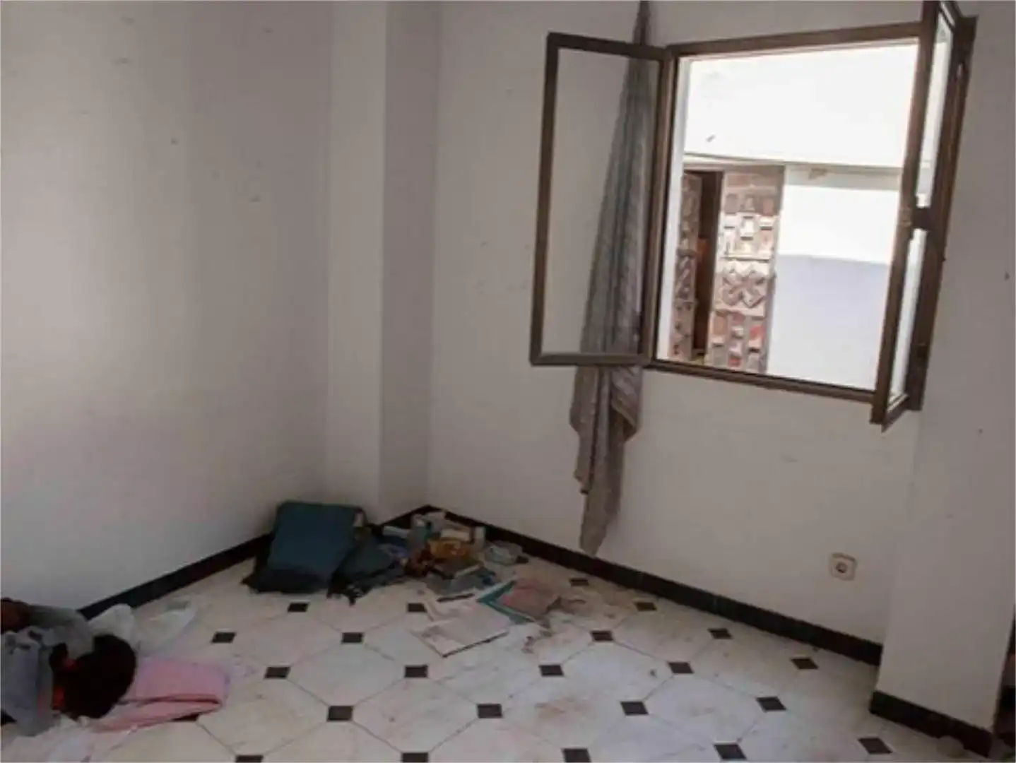 Habitación de Piso en venta en Carmona con Balcón