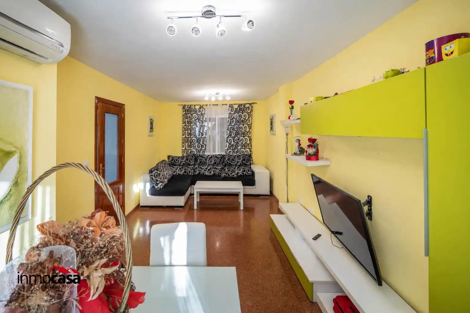 Sala d'estar de Casa adosada en venda en Píñar