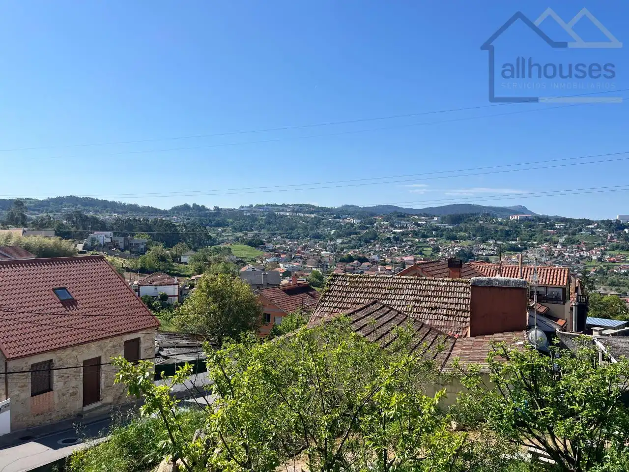 Vista exterior de Casa o xalet en venda en Vigo  amb Calefacció i Terrassa