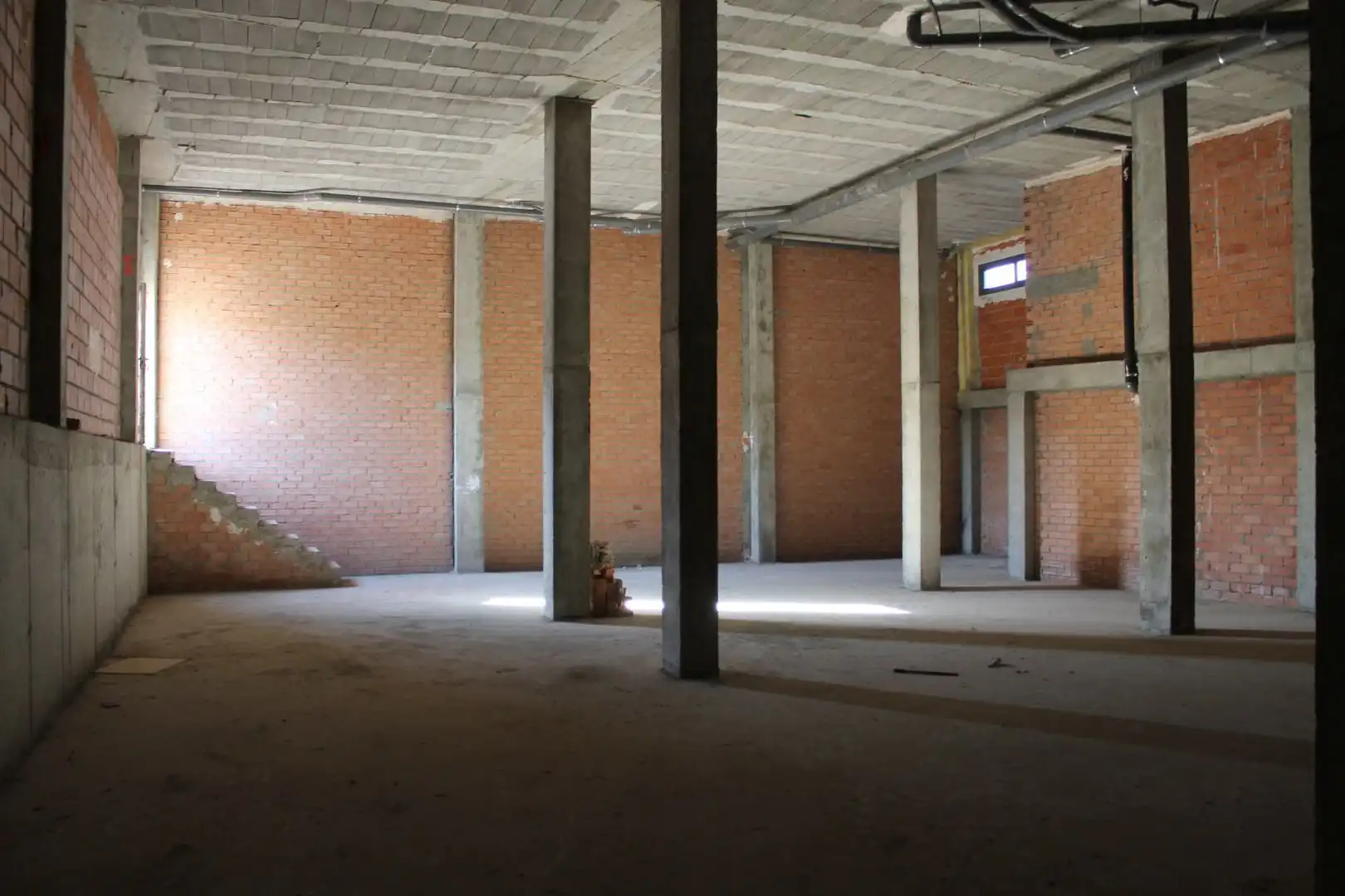 Local comercial de lloguer a Monzón, imagen 4