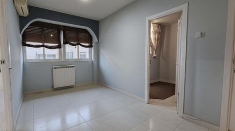 Foto 3 de Piso en venta en Calle de Albares de la Ribera, Puerta Bonita,  Madrid Capital