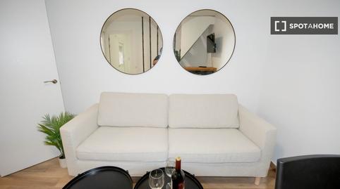 Foto 2 de Piso de alquiler en Pradolongo, Madrid