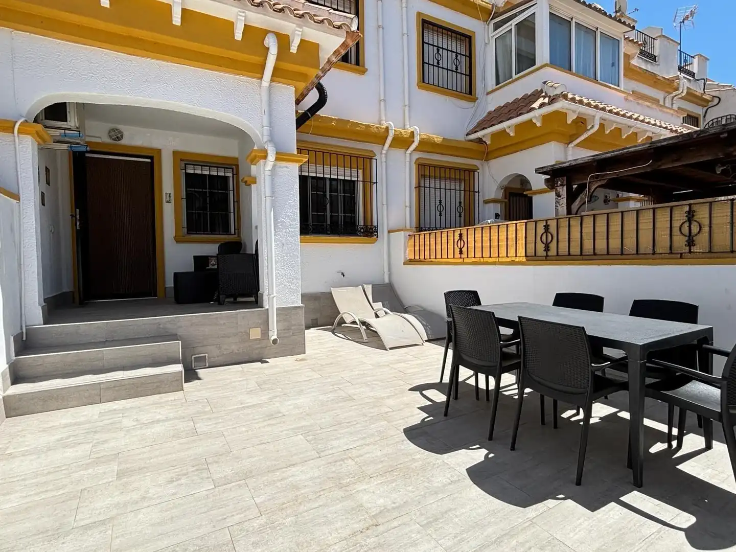 Adosado con terraza en venta en Nueva Torrevieja - Aguas Nuevas