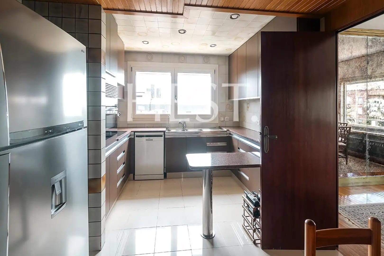 Cocina de Piso de alquiler en Barcelona con Calefacción, Jardín privado y Parquet