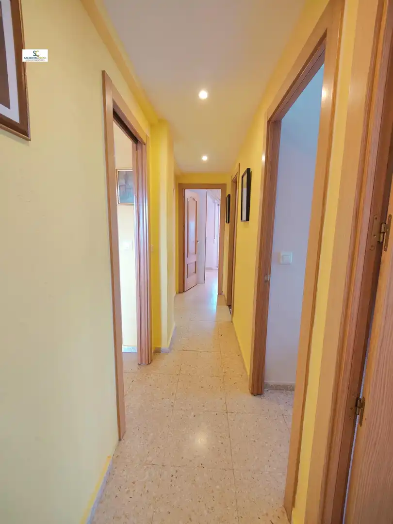 Piso en venta en Alicante / Alacant con Terraza, Trastero y Piscina comunitaria