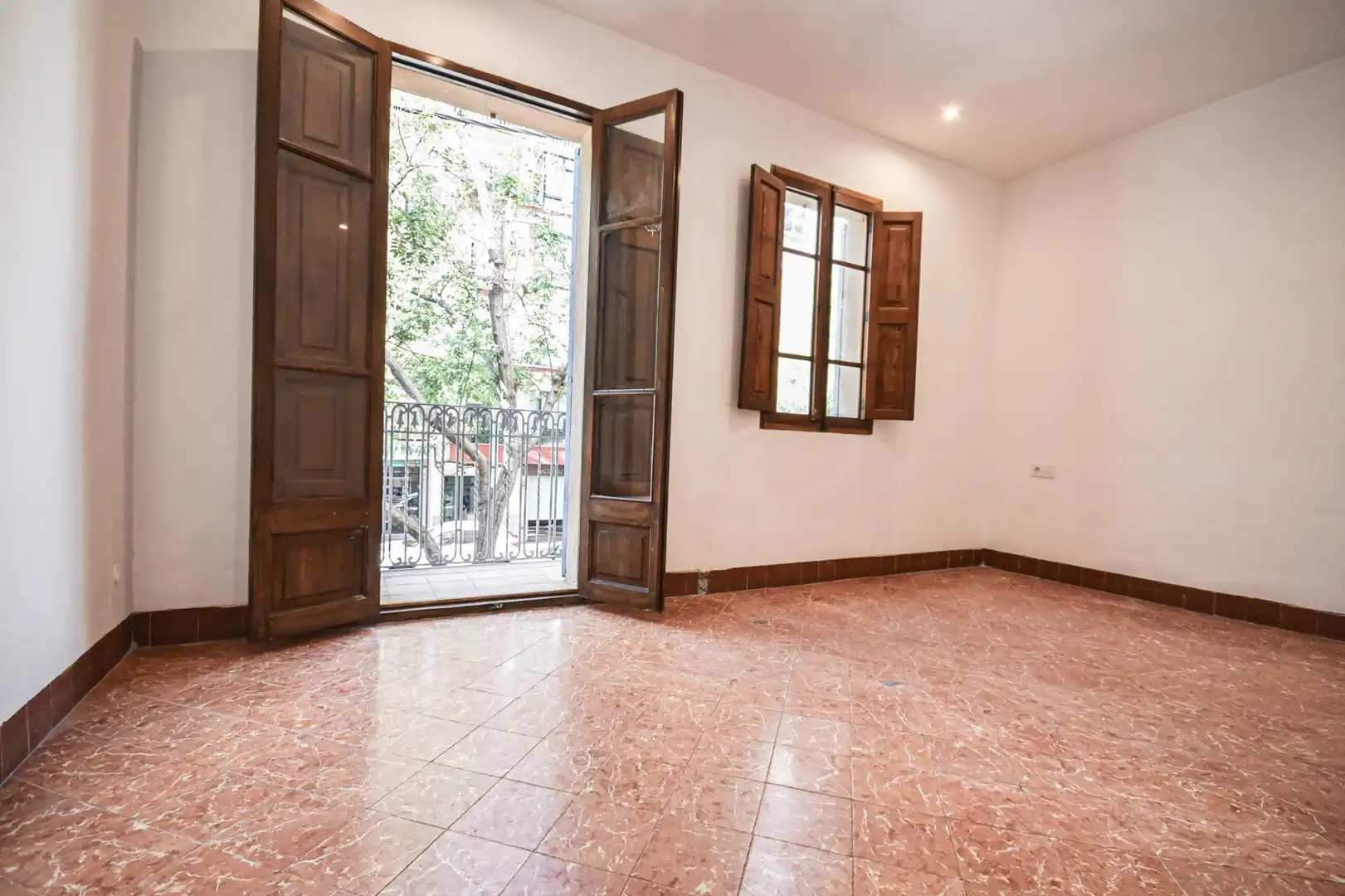 Terrasse von Wohnung zur Miete in  Palma de Mallorca mit Terrasse, Abstellraum und Balkon
