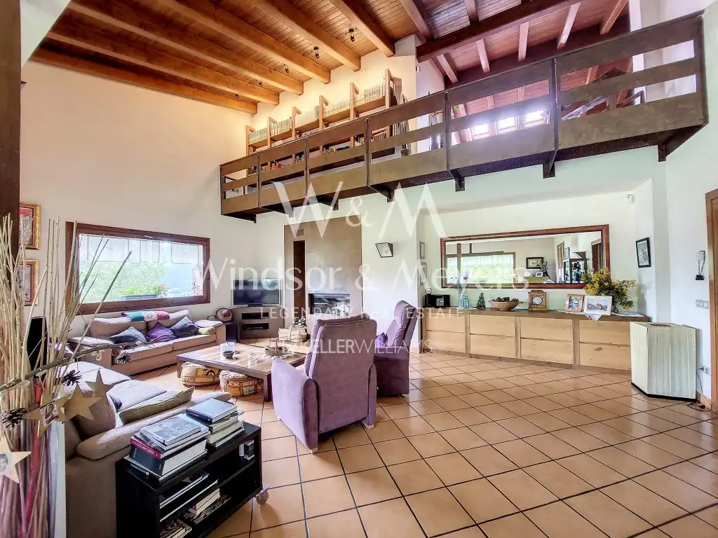 Sala d'estar de Casa o xalet en venda en Alàs I Cerc amb Jardí privat i Piscina