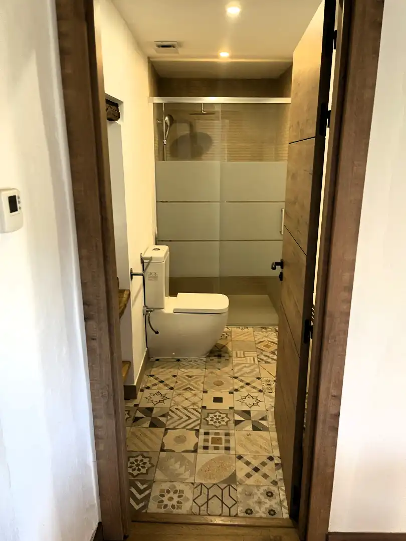 Bathroom of Flat for rent in La Vall d'en Bas  with Heating and Balcony