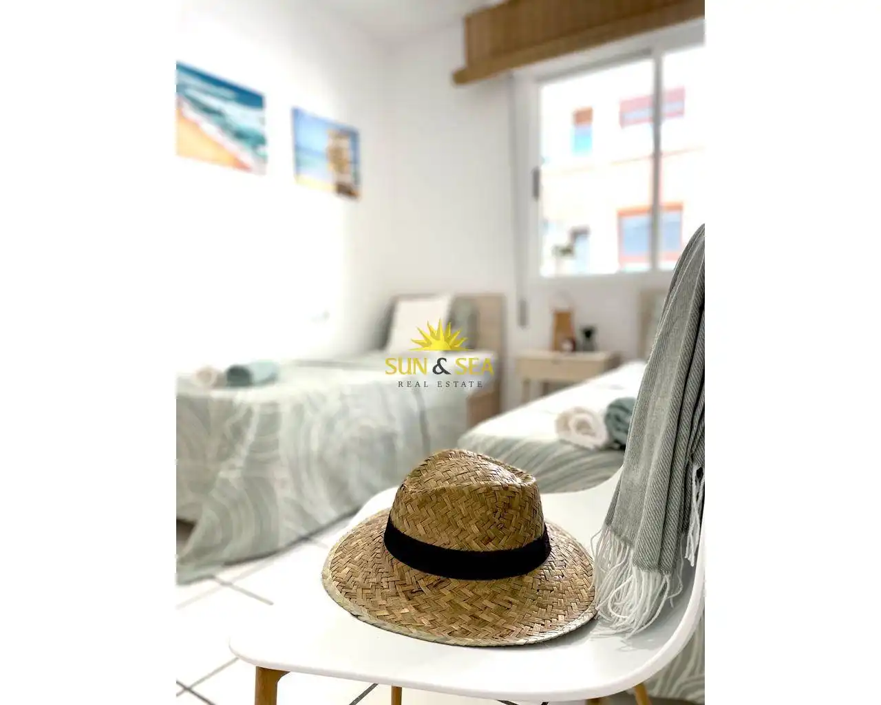 Habitación de Apartamento de alquiler en Torrevieja con Aire acondicionado, Calefacción y Lavadora