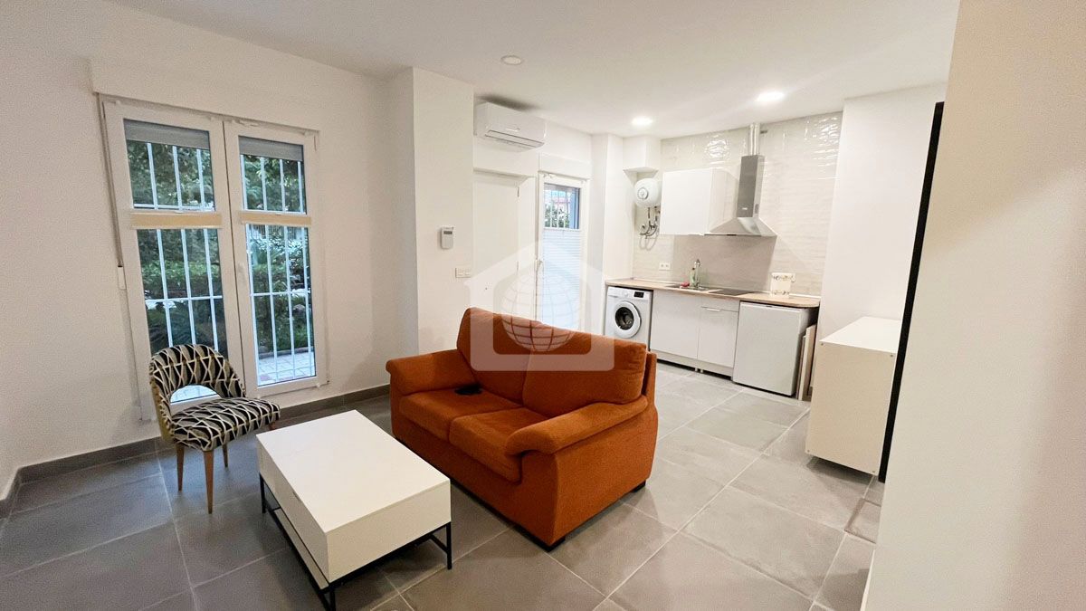 Sala d'estar de Apartament de lloguer en Málaga Capital amb Aire condicionat, Moblat i Rentadora