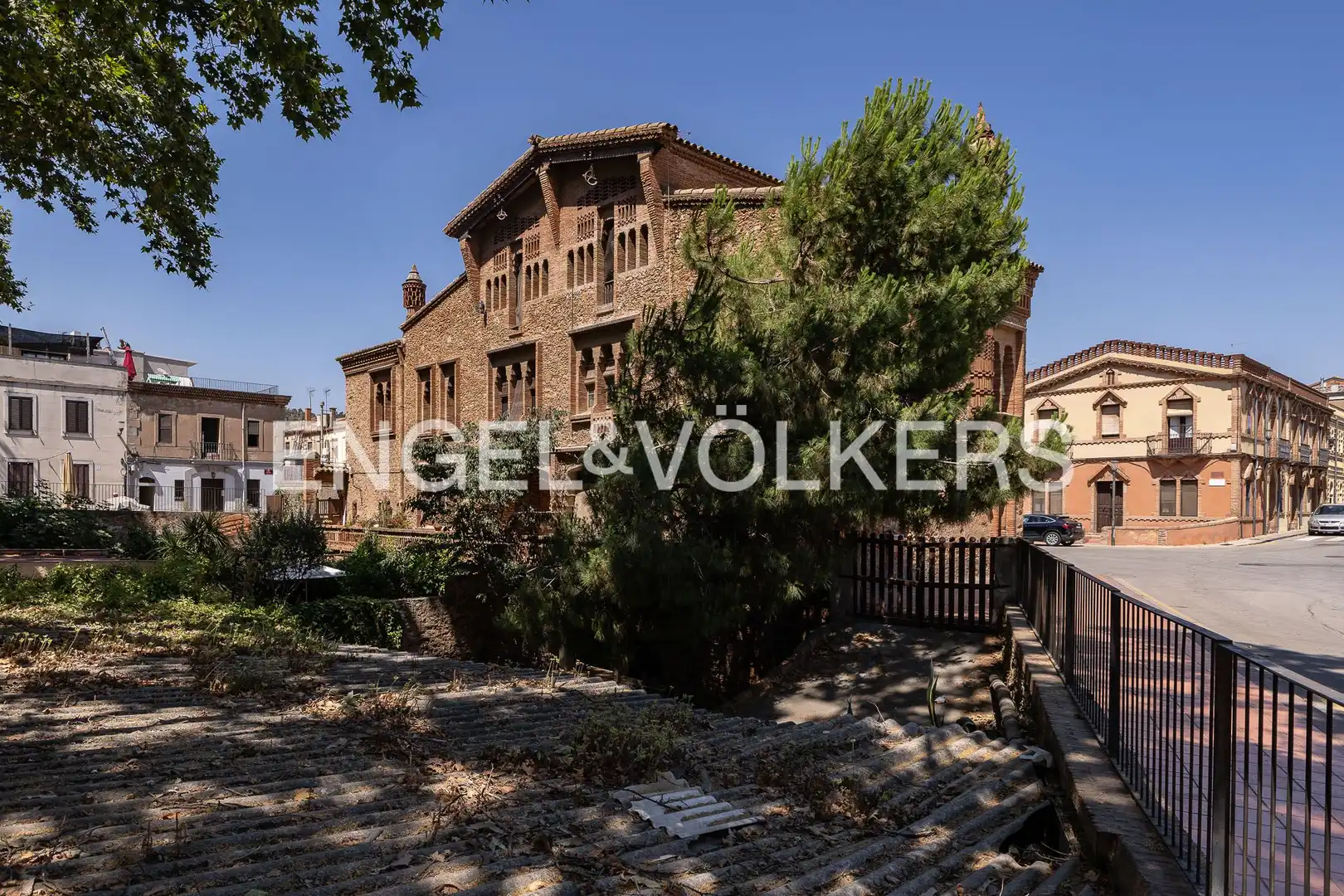 Vista exterior de Casa o xalet en venda en Santa Coloma de Cervelló amb Calefacció, Jardí privat i Terrassa