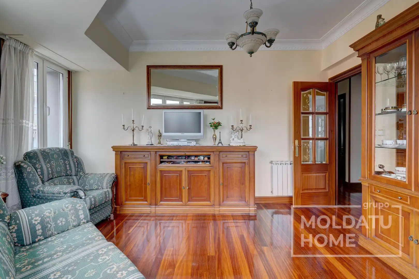 Sala de estar de Piso en venta en Irun  con Calefacción y Trastero