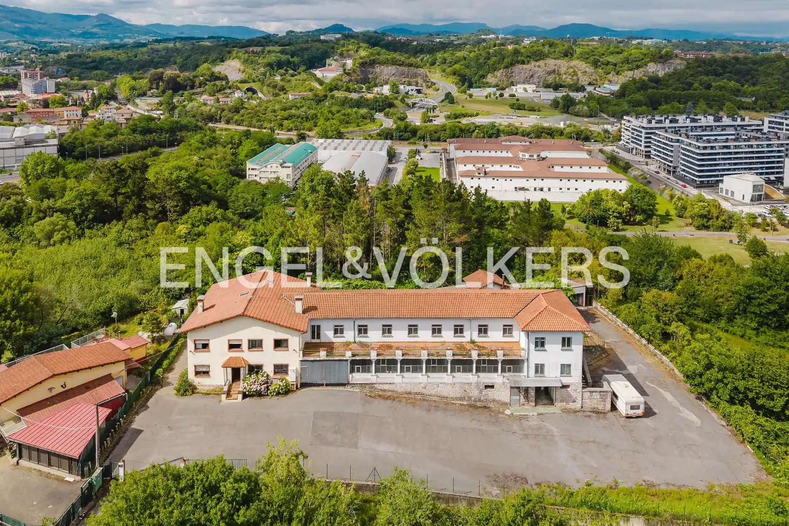 Exterior view of Houses for sale in Donostia - San Sebastián   with Air Conditioner, Heating and Private garden