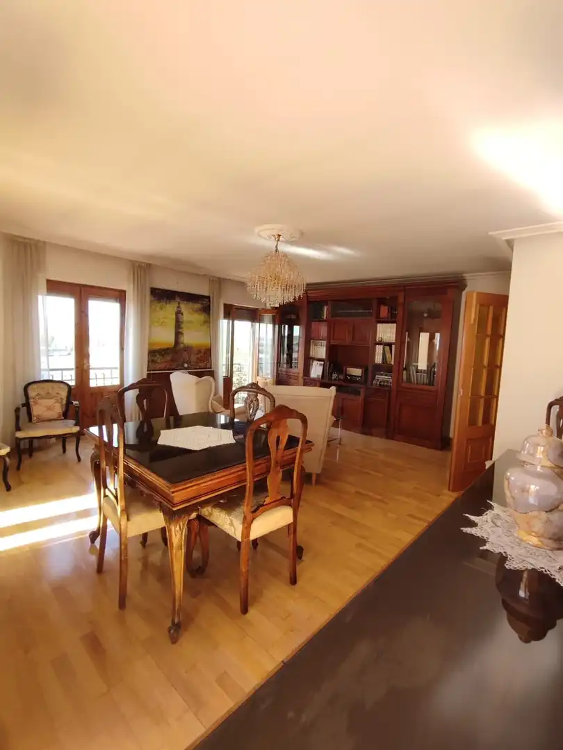 Esszimmer von Wohnung zur Miete in Astorga mit Heizung