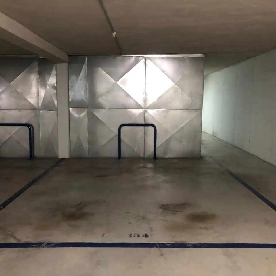 Parkplatz zum Verkauf in Calle Margarita de Navarra, imagen 6