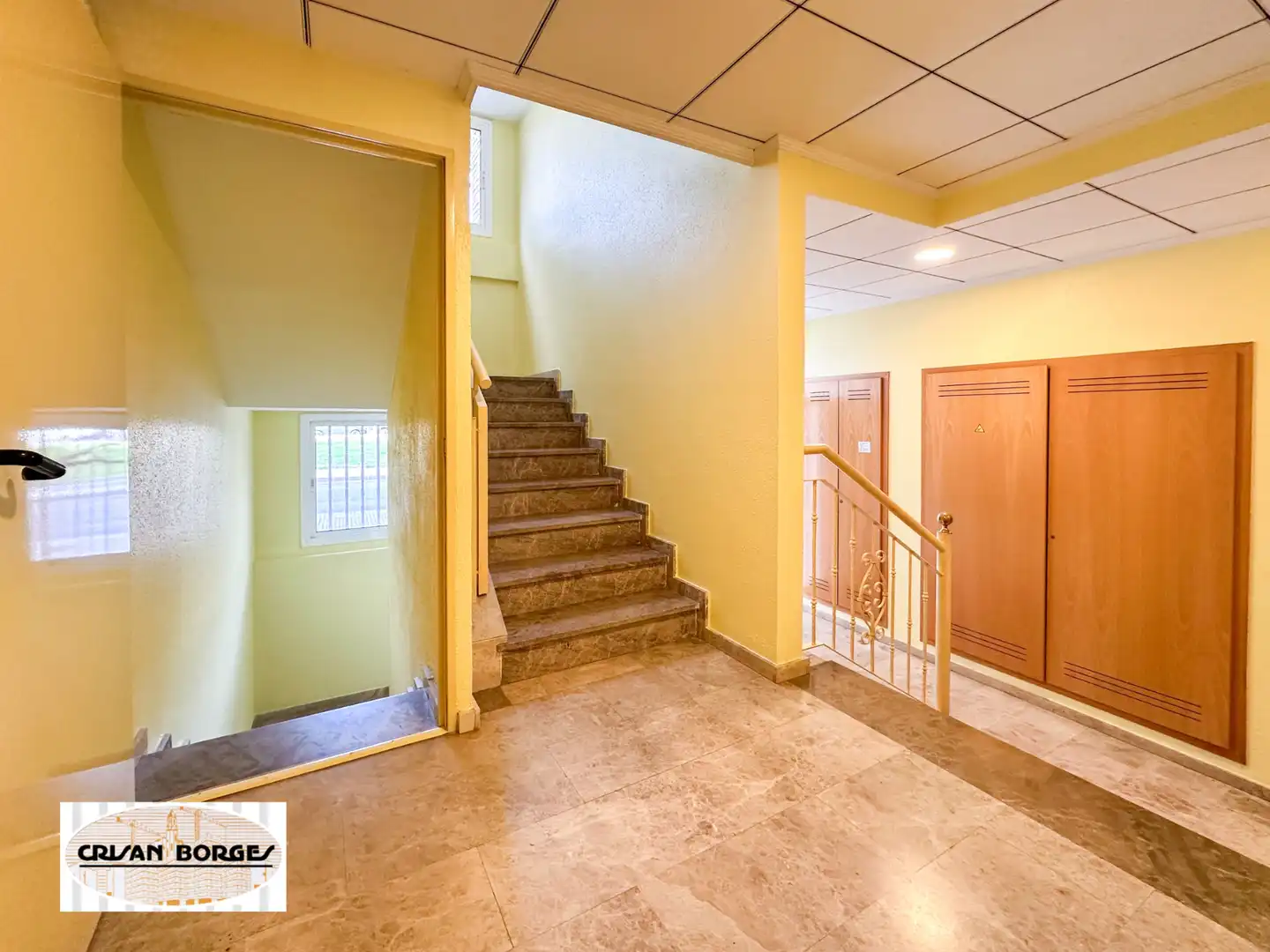 Flat for sale in Reus  with Air Conditioner, Private garden and Parquet flooring