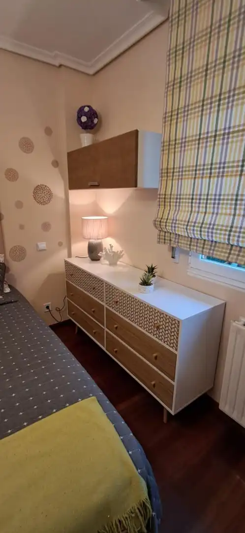 Dormitori de Casa adosada de lloguer en Reocín amb Calefacció