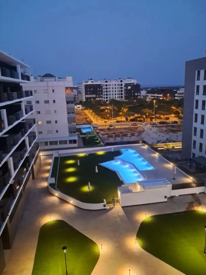 Piscina de Pis de lloguer en Elche / Elx amb Aire condicionat, Calefacció i Balcó