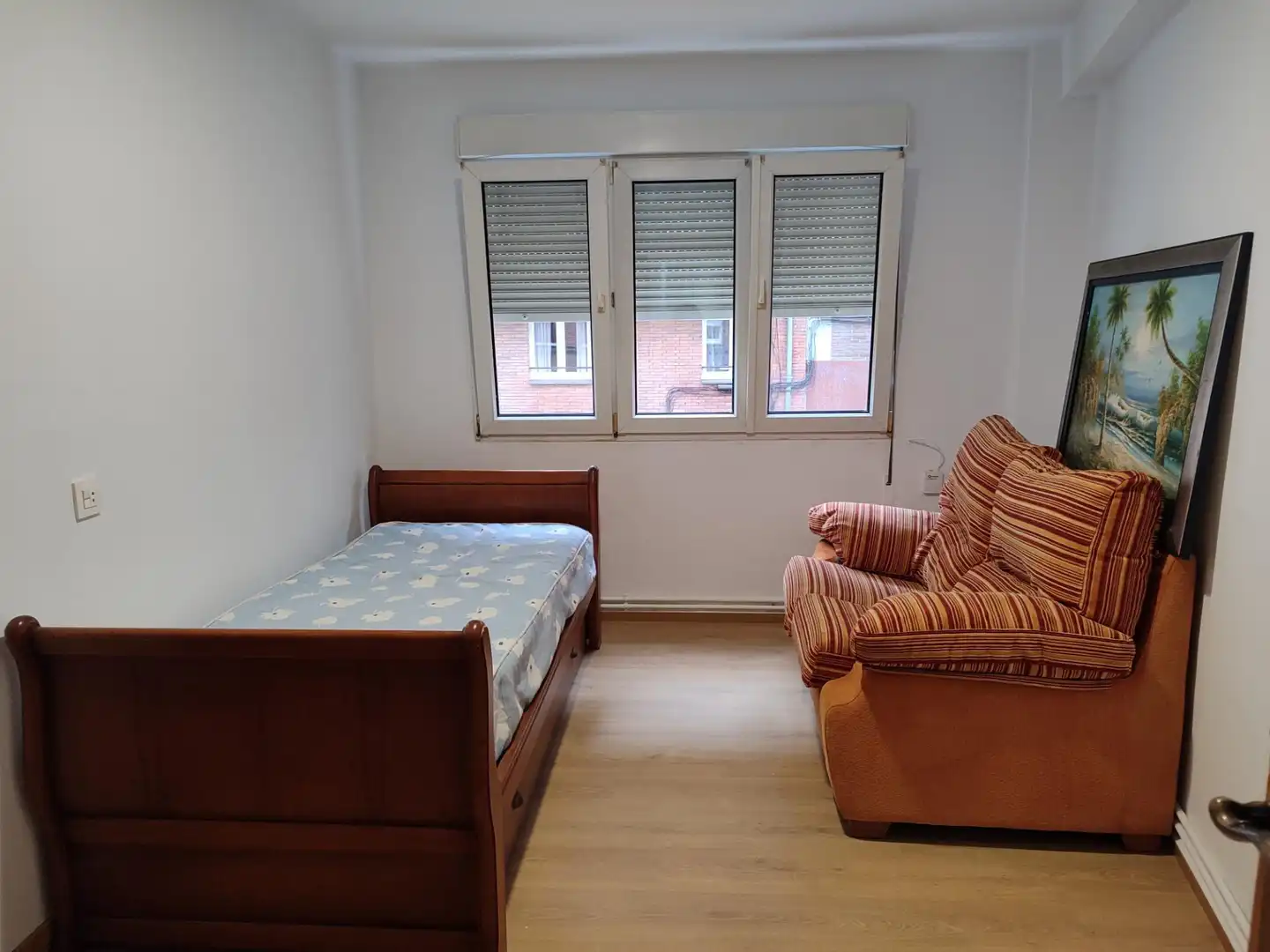 Bedroom of Flat for rent in Oviedo   with Heating, Terrace and Furnished