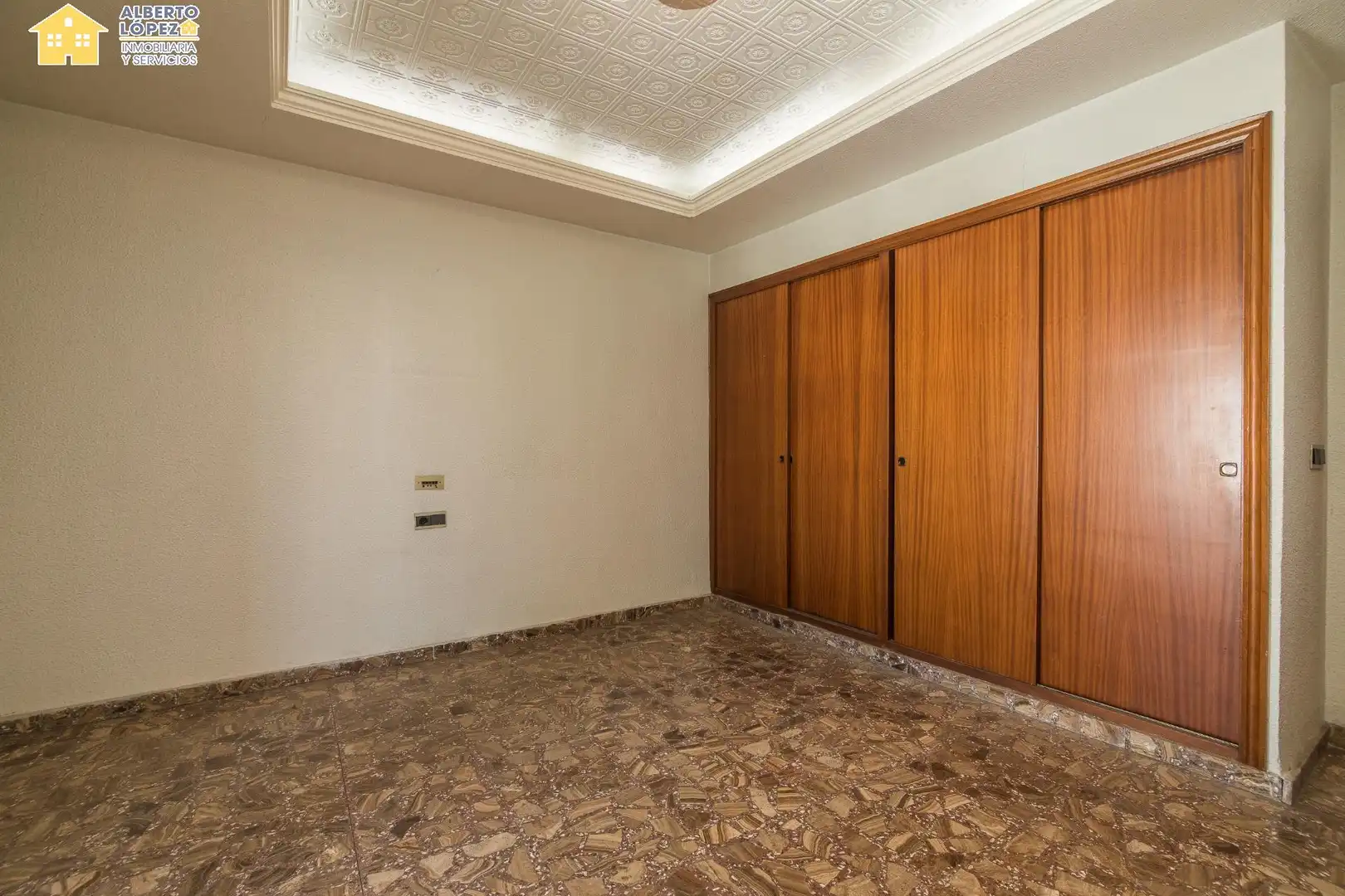 Ático en venta en Elche / Elx con Terraza y Balcón