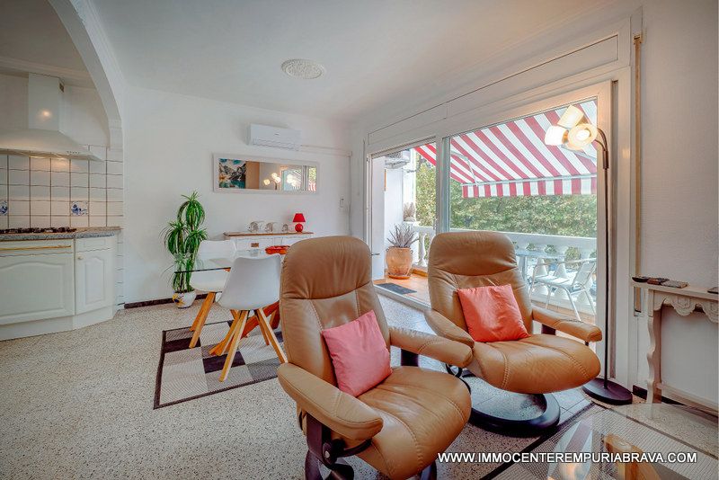 Living room of Apartment for sale in Empuriabrava  with Air Conditioner, Heating and Terrace