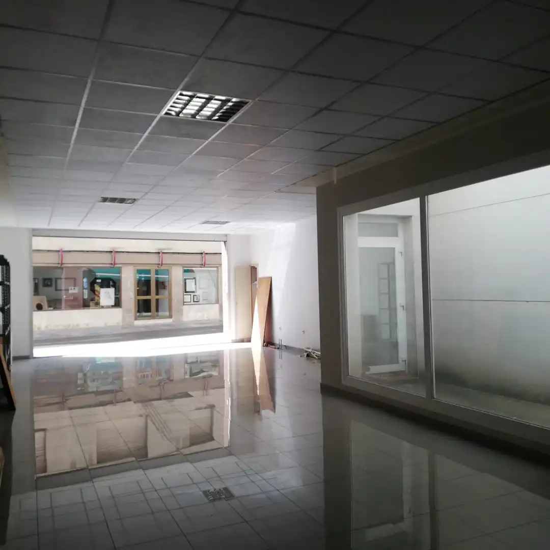 Local comercial en venda a Mollerussa, imagen 3