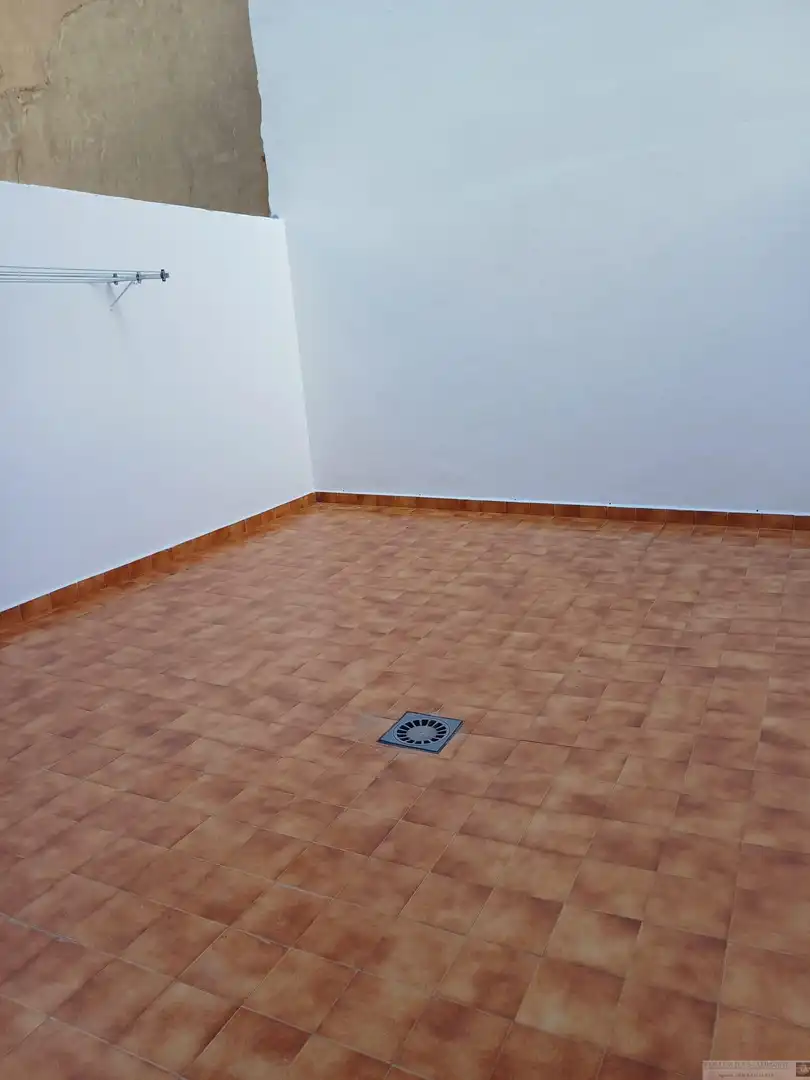 Wohnungen zur Miete in Albacete mit Heizung, Terrasse und Möbliert