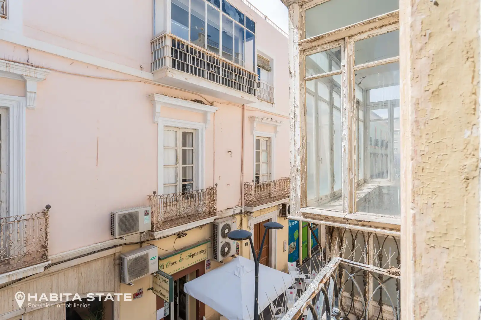 Terrassa de Edifici en venda en Almería