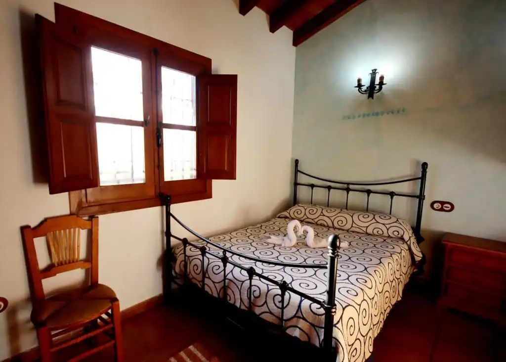 Habitación de Casa o chalet de alquiler en Vélez de Benaudalla con Jardín privado, Terraza y Piscina