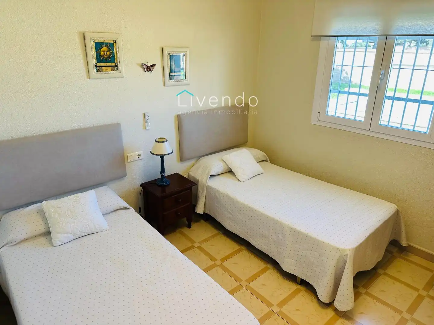 Habitación de Casa o chalet en venta en Chiclana de la Frontera con Piscina y Alarma