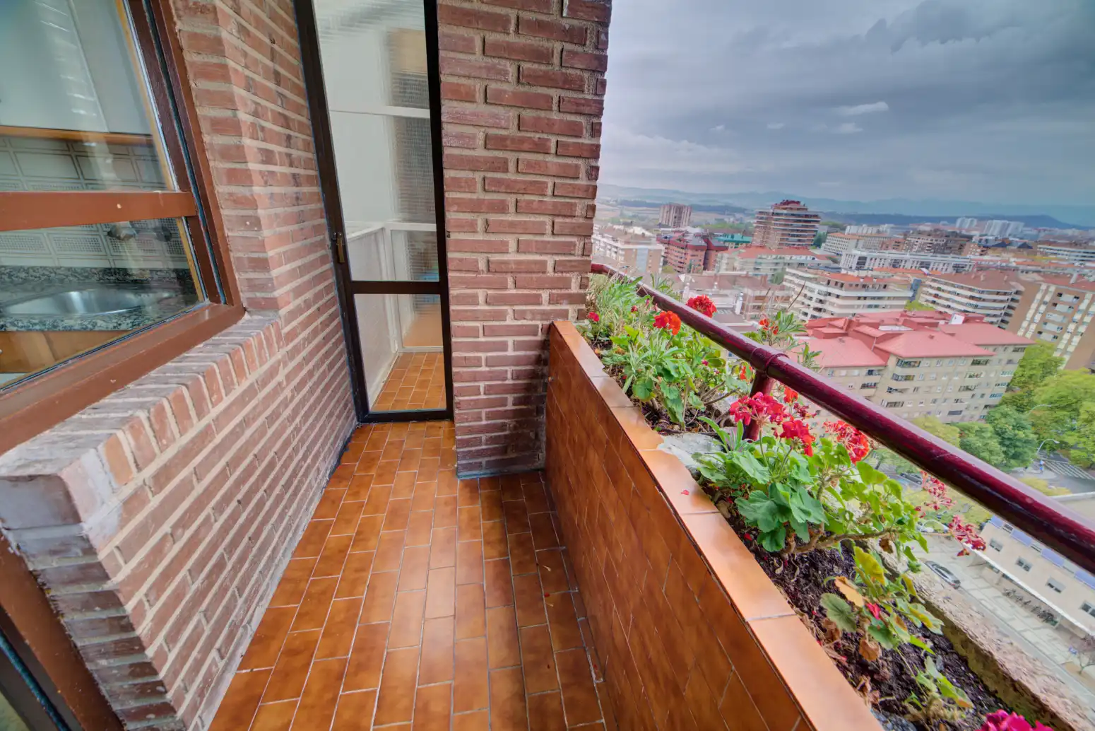 Terraza de Piso en venta en  Pamplona / Iruña con Calefacción, Parquet y Trastero