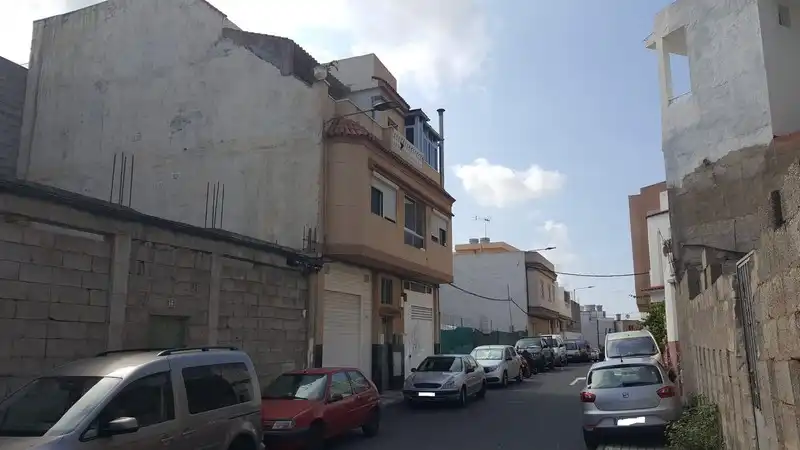 Pis en venda a C/ Acaymo, Los Giles - Las Majadillas
