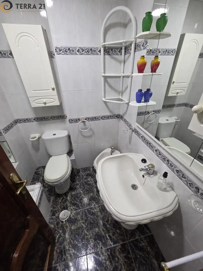 Bathroom of Flat for rent in Jaén  with Air Conditioner and Heating