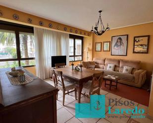 Living room of Flat to rent in Laredo  with Furnished and Balcony