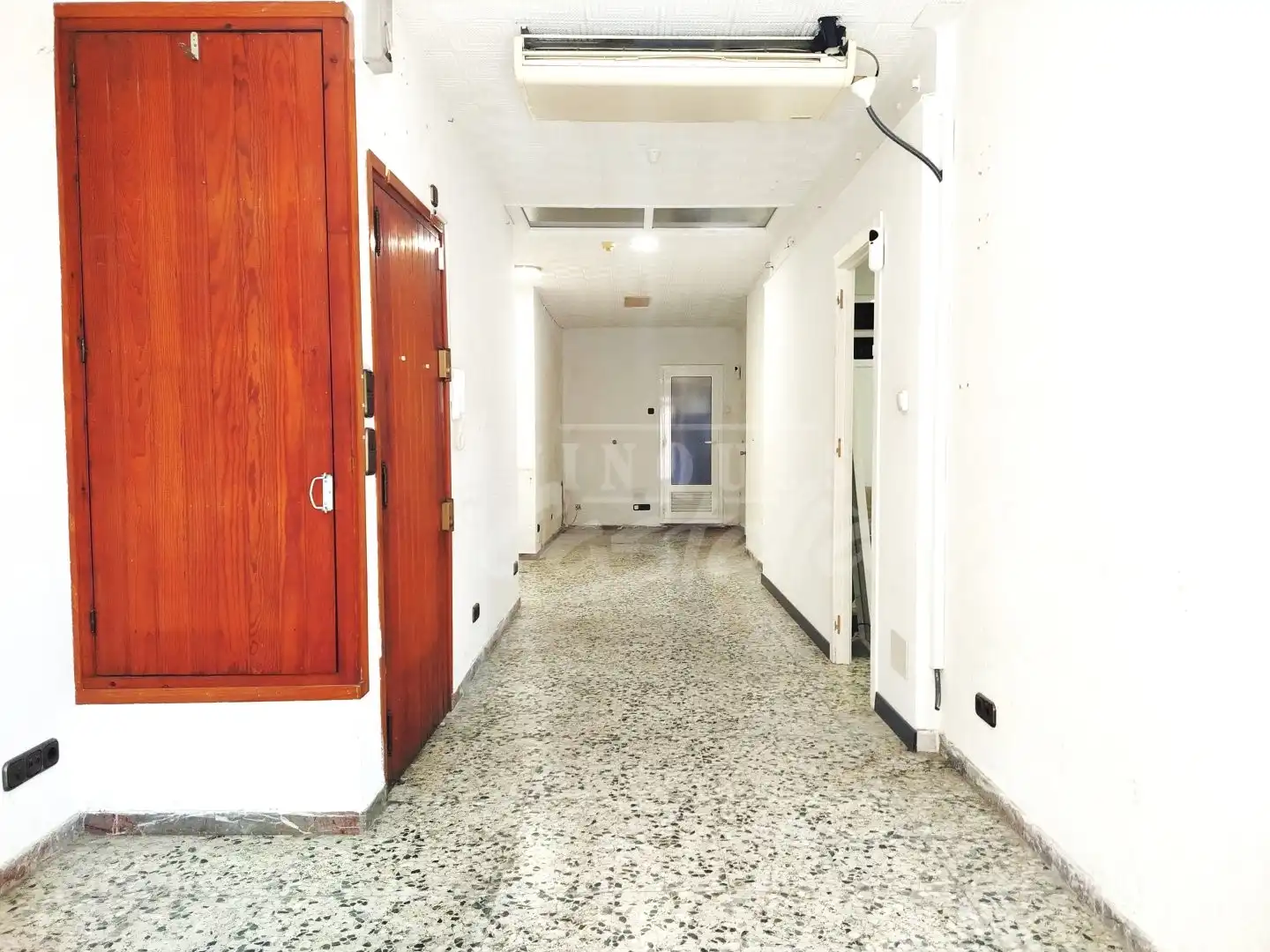 Locale commerciale in affitto a Centre