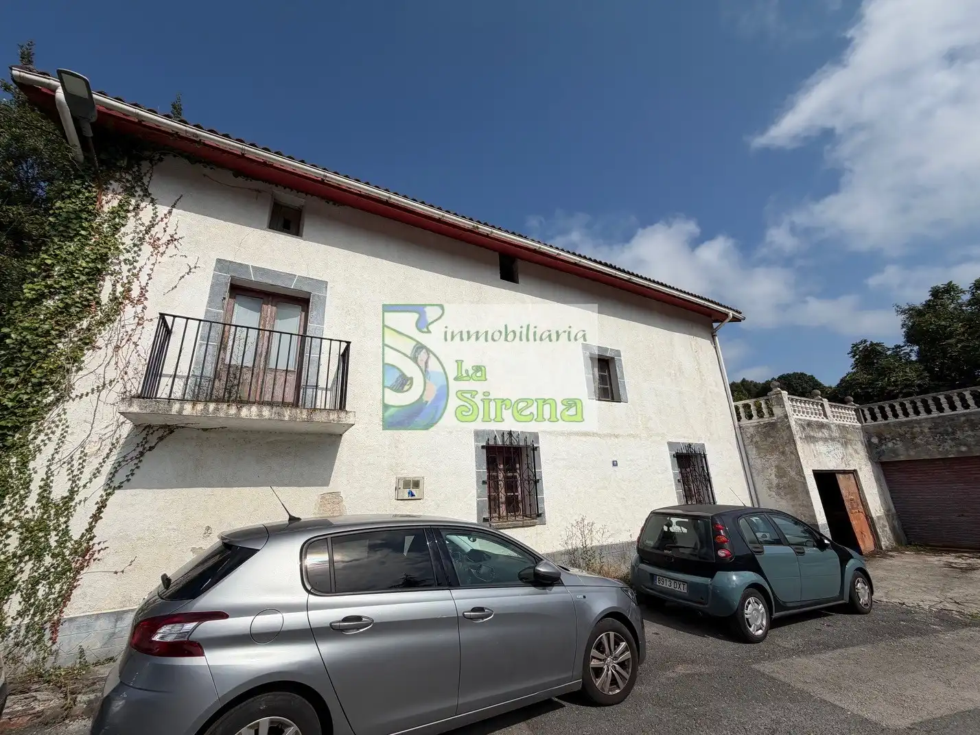 Vista exterior de Casa o chalet en venta en Castro-Urdiales con Jardín privado, Terraza y Piscina