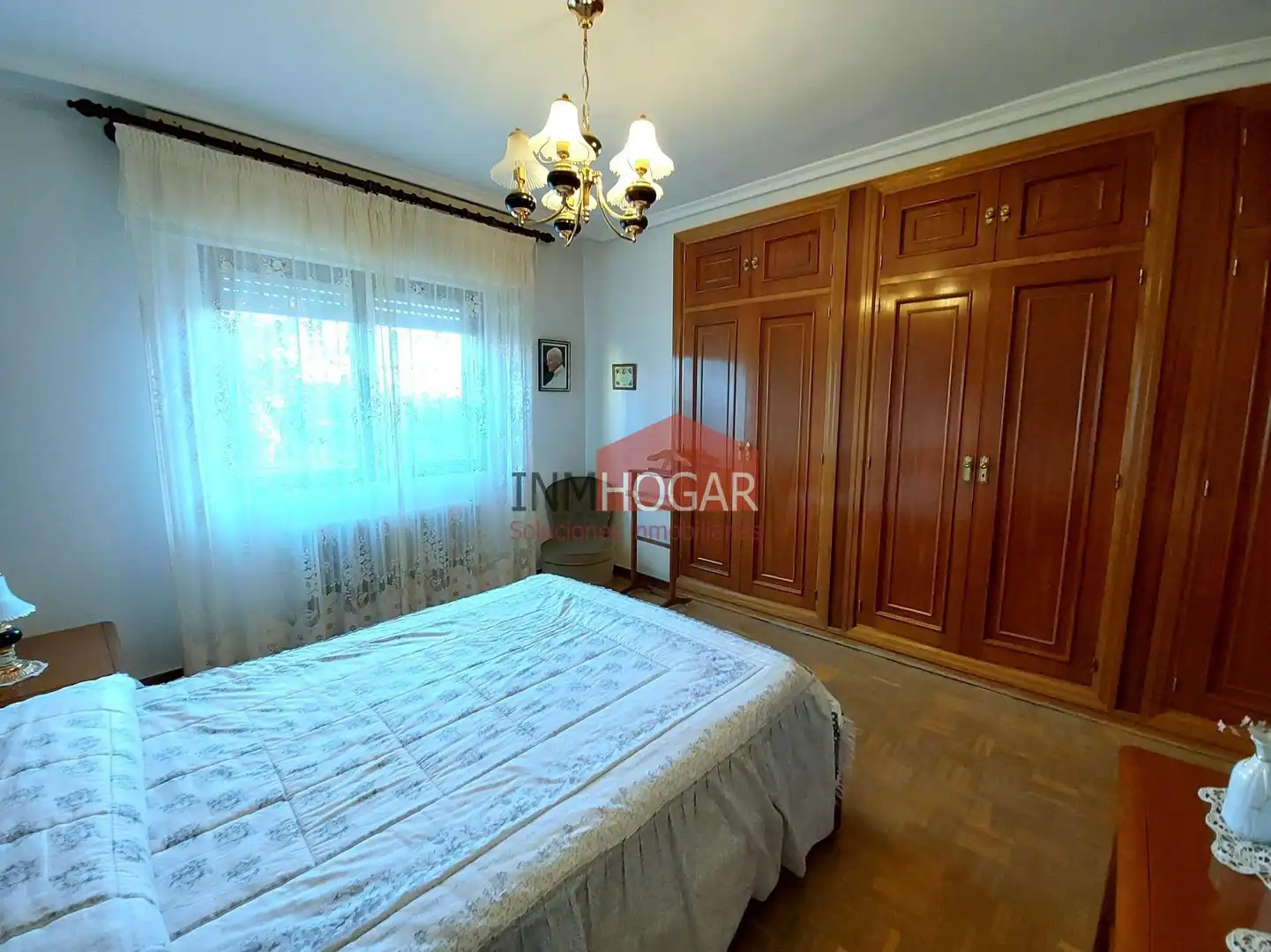 Dormitori de Casa o xalet en venda en Ávila amb Calefacció, Jardí privat i Traster