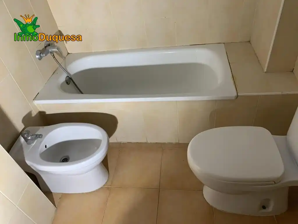 Baño de Piso en venta en Cijuela con Jardín privado, Terraza y Trastero
