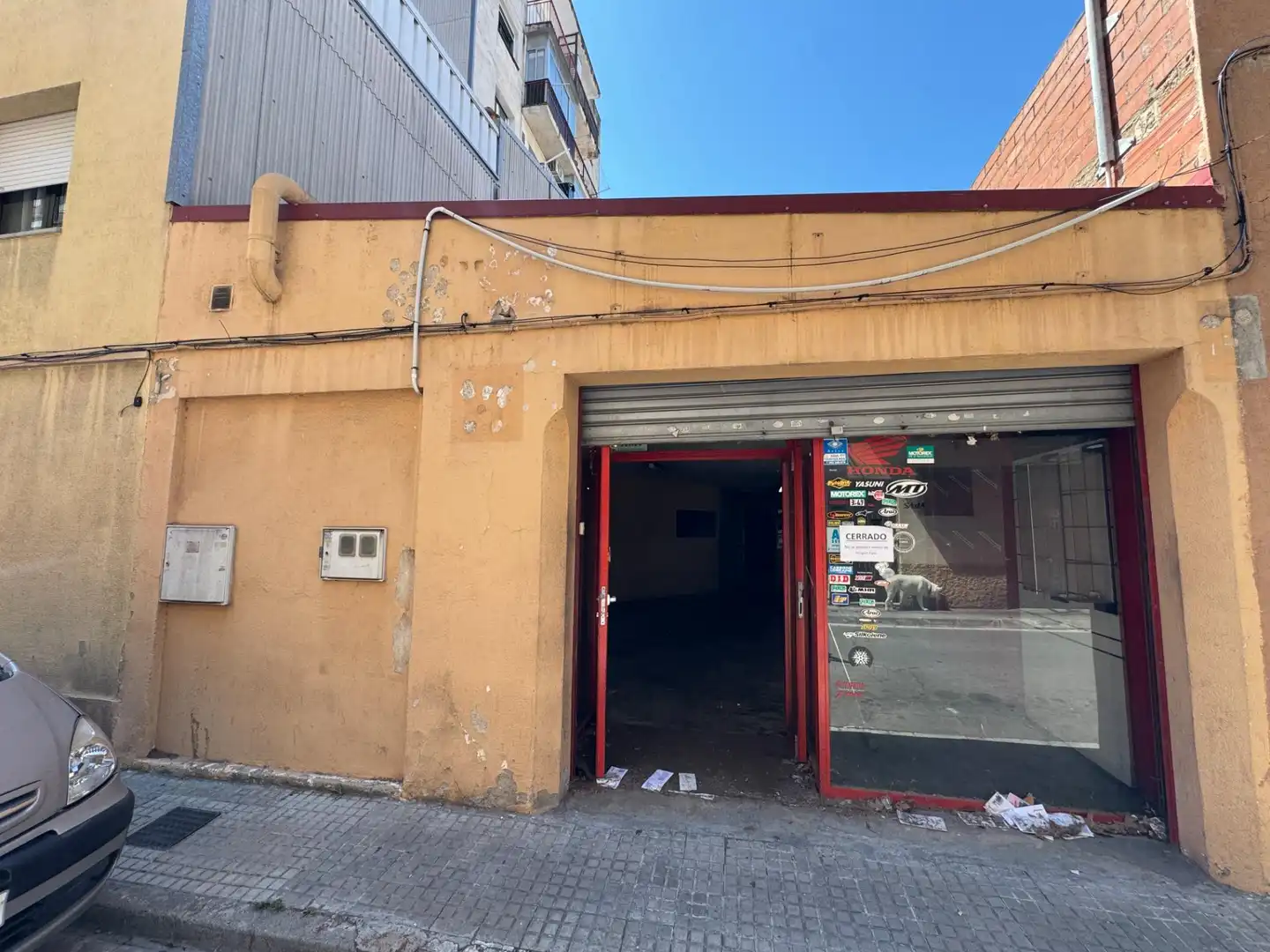 Gebäude zum Verkauf in Carrer de Frederic Mompou, Lledoner