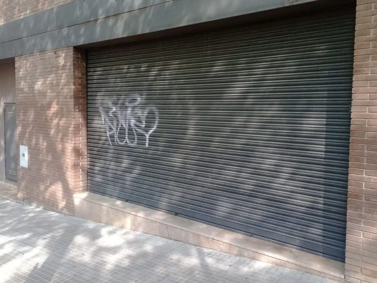 Local comercial de lloguer a Carrer de Francesc Ferrer i Guàrdia 2