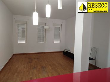 Apartament amb ascensor en venda a Parque de la Constitución 5a