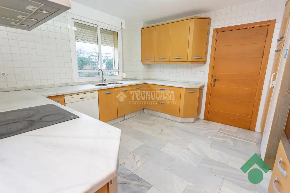 Kitchen of Flat for sale in Algeciras