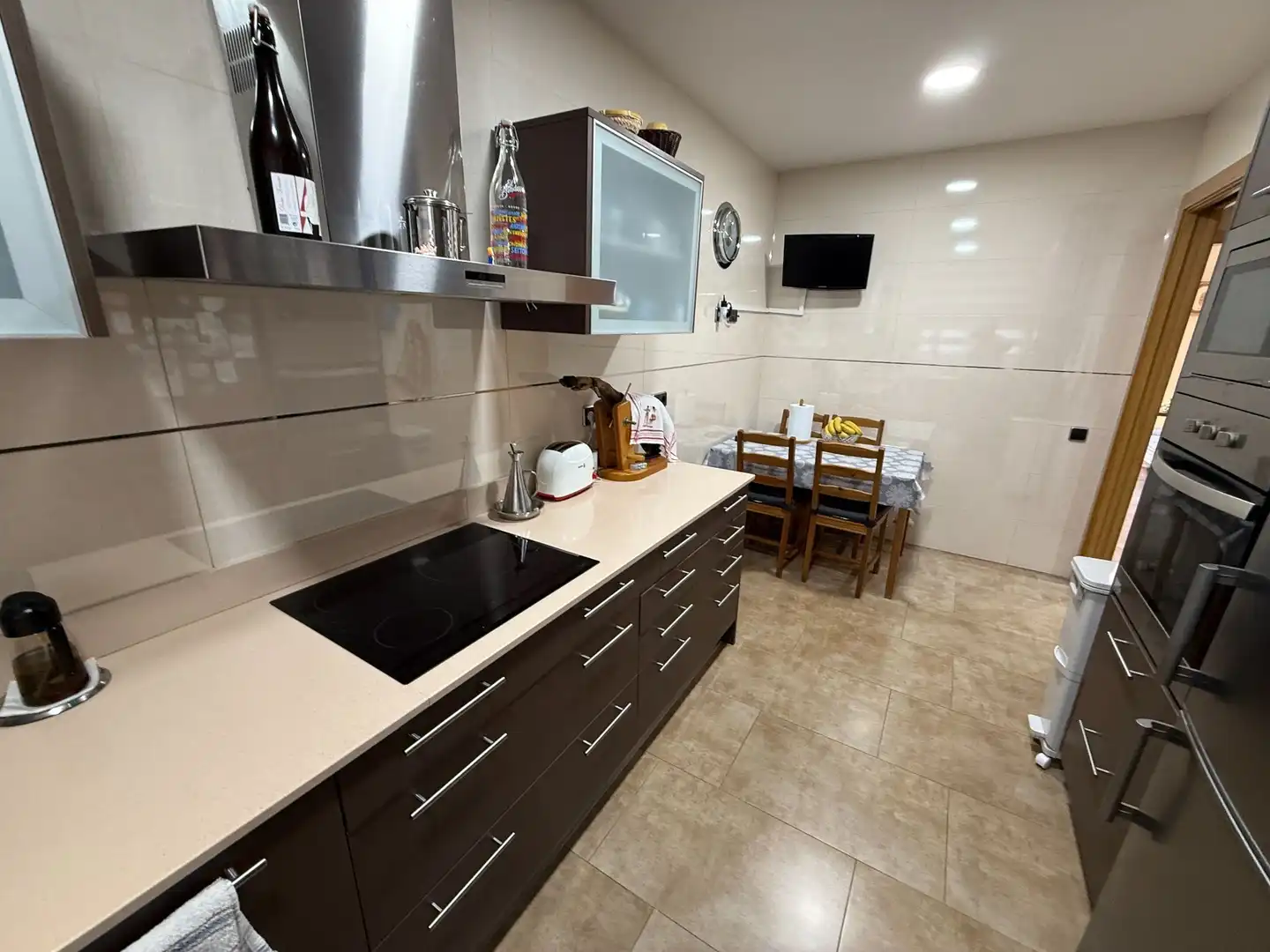 Cocina de Casa o chalet en venta en Premià de Mar con Aire acondicionado, Calefacción y Jardín privado
