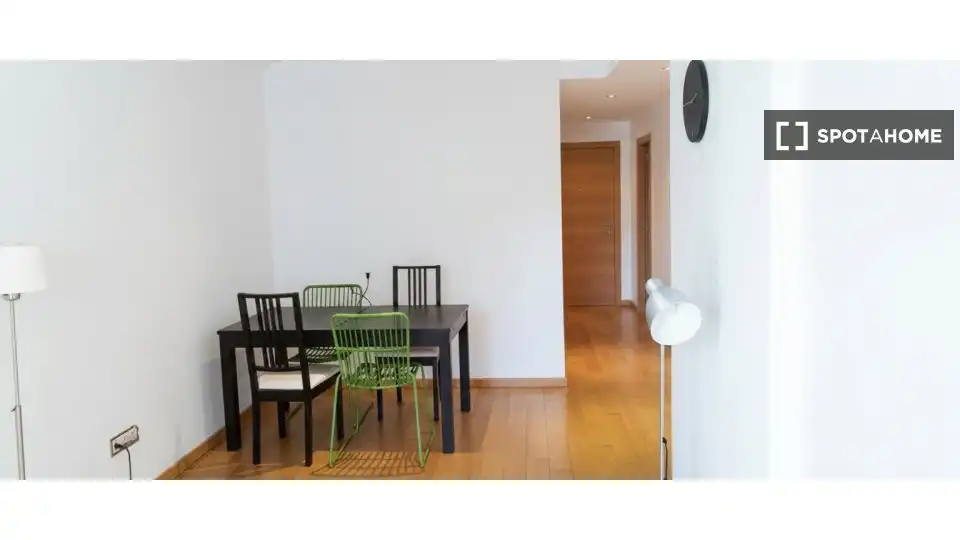 Comedor de Apartamento para compartir en Alicante / Alacant con Aire acondicionado, Calefacción y Terraza