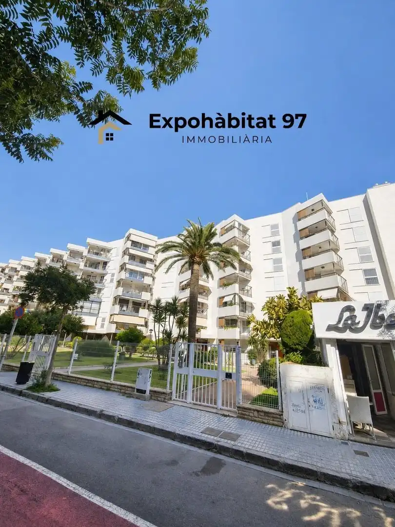 Vista exterior de Apartament en venda en Salou amb Aire condicionat i Calefacció