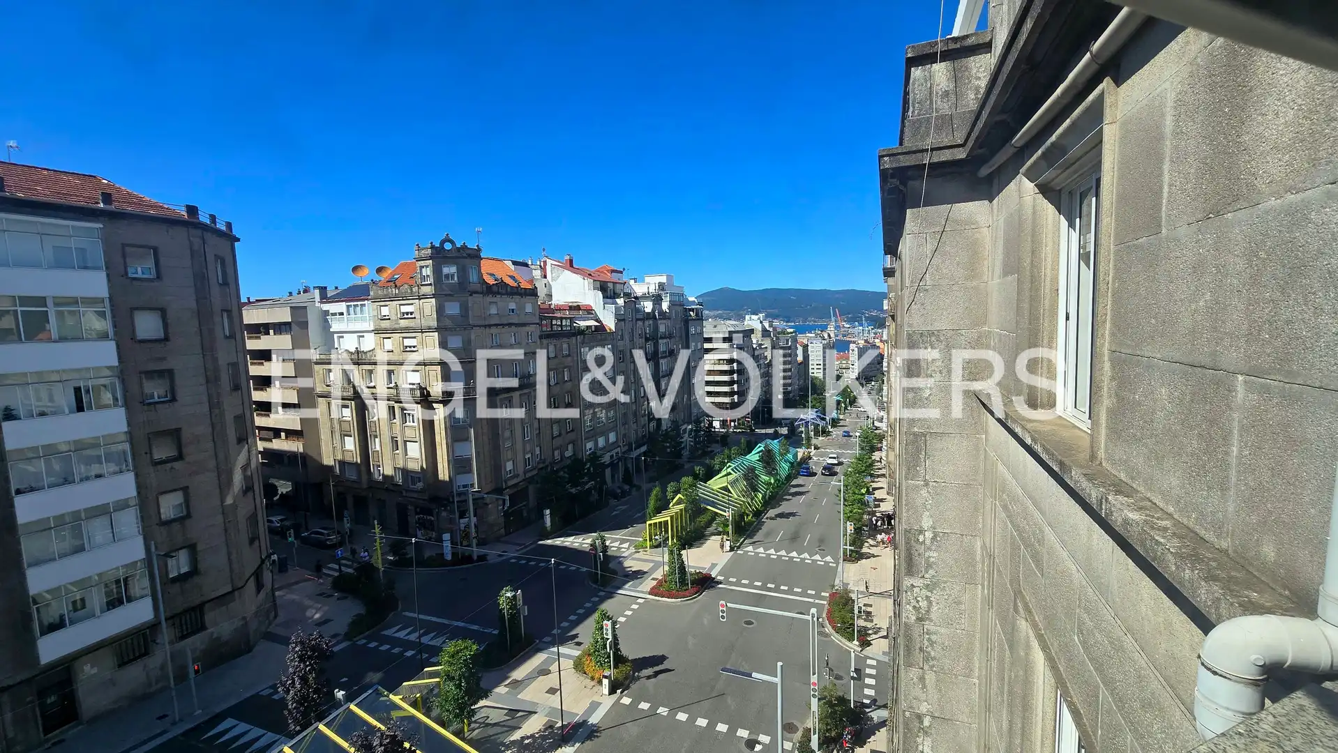 Vista exterior de Apartamento en venta en Vigo  con Calefacción y Terraza