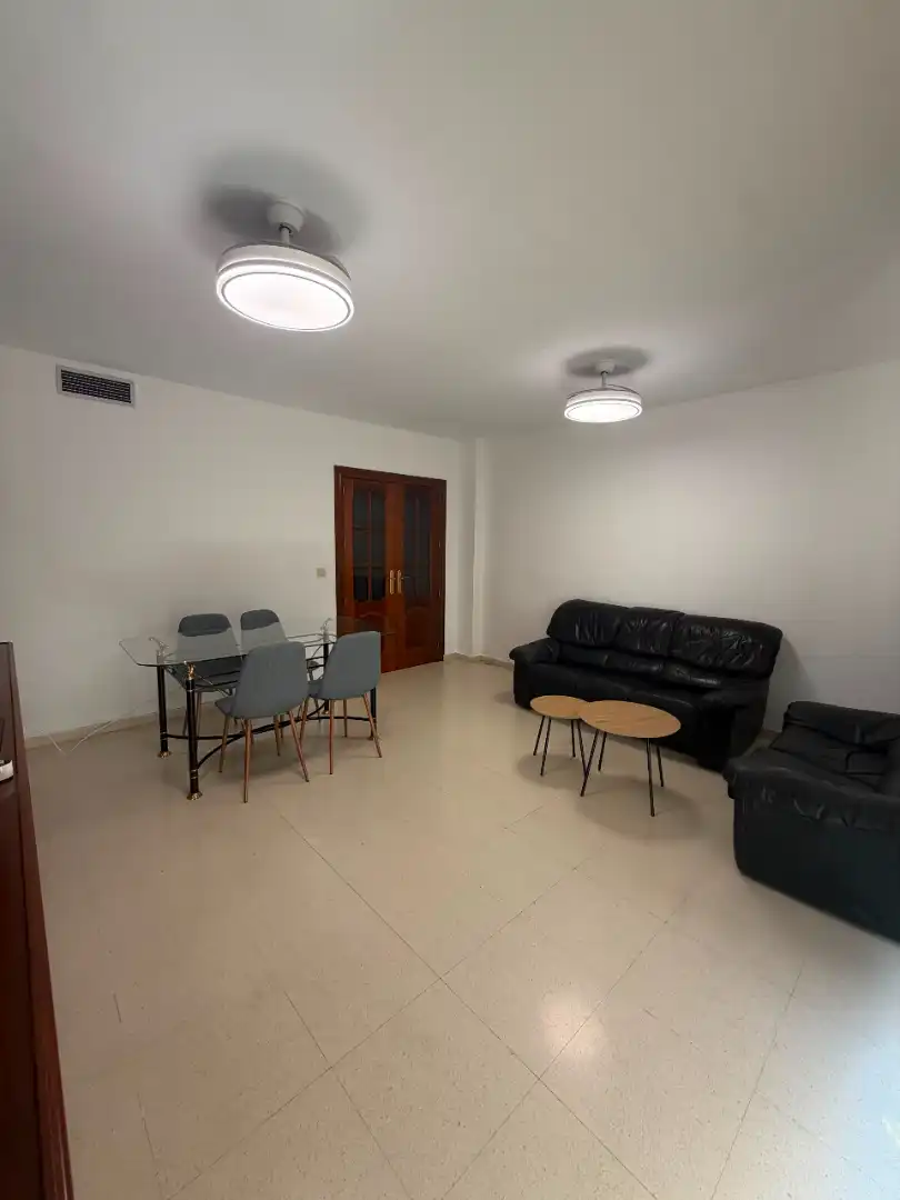 Sala de estar de Piso de alquiler en Córdoba con Aire acondicionado, Calefacción y Amueblado